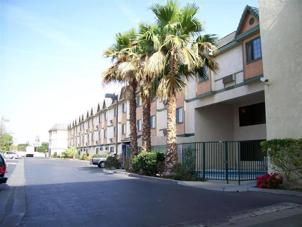 Country Inn & Suites By Radisson, Bakersfield, Ca Extérieur photo